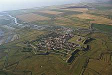 RTEmagicC__vue_aerienne_brouage_background_France_01.jpg.jpg